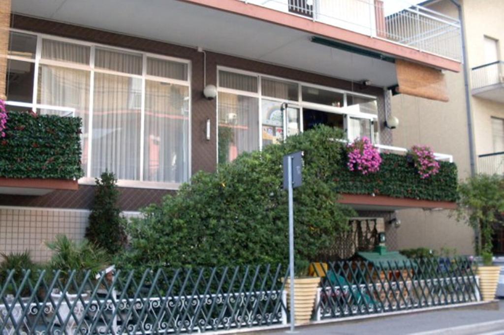 Hotel Nova Dhely ريميني المظهر الخارجي الصورة